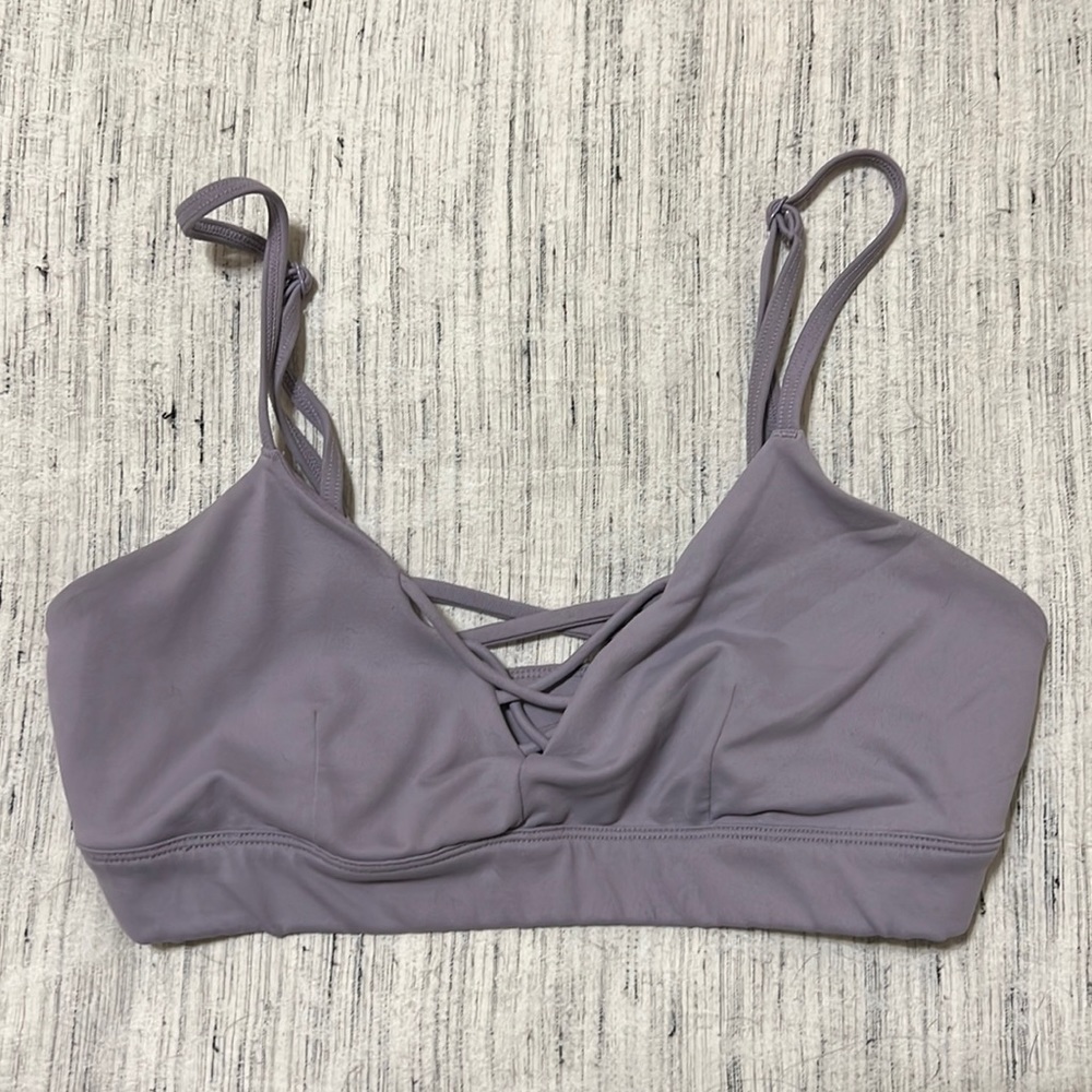 Alo yoga sports bra size small